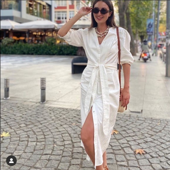 Zara Dresses & Skirts - ❤️Bloggers Fav Zara white midi dress with belt